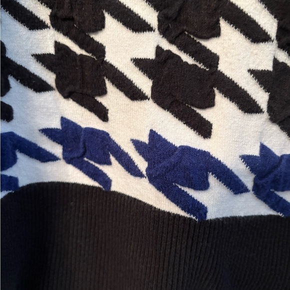 Michael Kors Long Sleeves Houndstooth Geometric Patterned Sweater Small - Picture 6 of 7